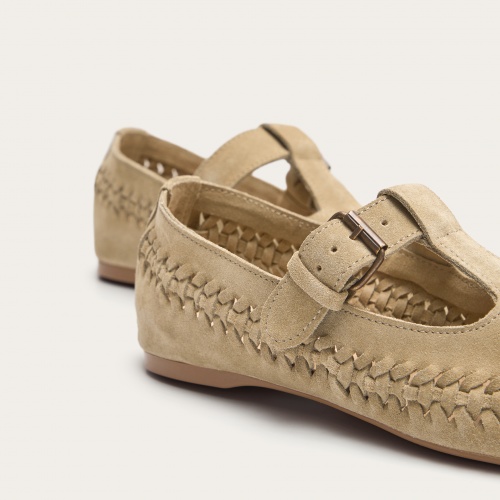 Achla Flats, wheat velvet | Balagan Studio