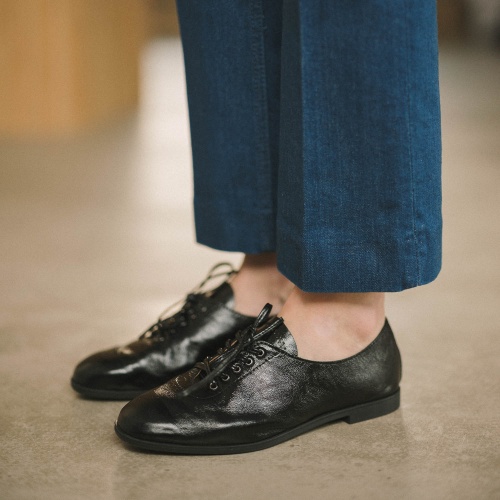 Step półbuty, czarny połysk | Balagan Studio