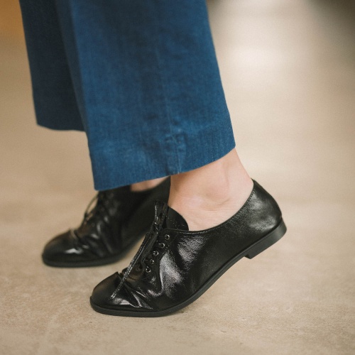 Step półbuty, czarny połysk | Balagan Studio