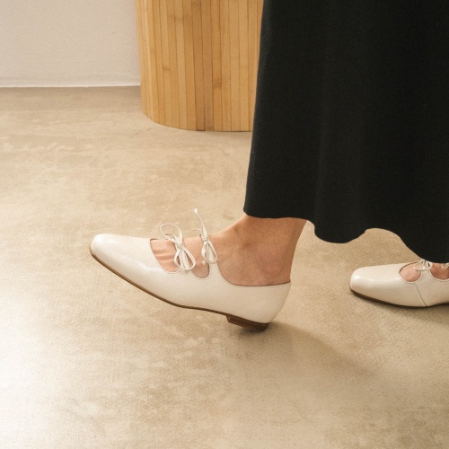 Shirley baleriny, biały połysk | Balagan Studio