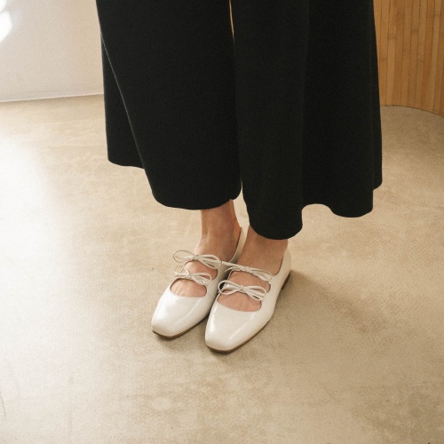 Shirley baleriny, biały połysk | Balagan Studio