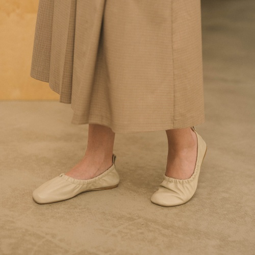 Charms Ballerina, beige| Balagan Studio