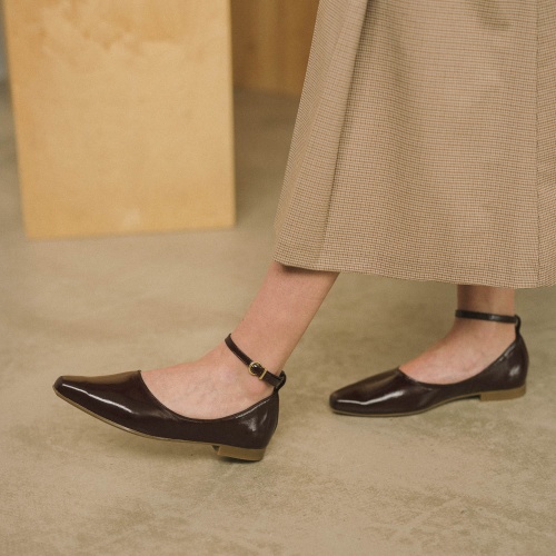 Bijoux Ballerina, burgundy gloss | Balagan Studio