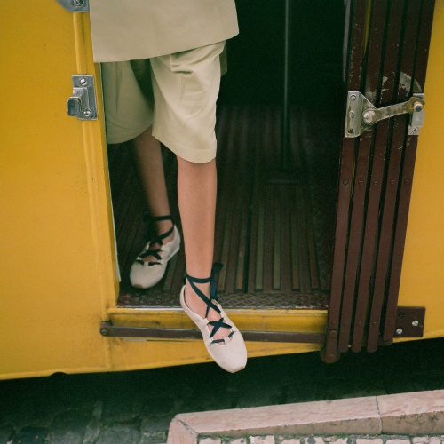 2000s Ballerina sneakersy, jasny welur| Balagan Studio