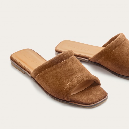 Karit slides, caramel velvet | Balagan Studio