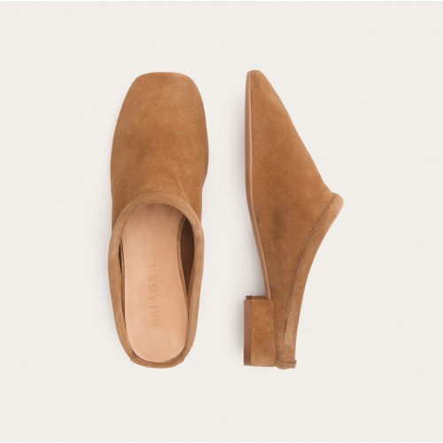Clementine slides, caramel velvet | Balagan Studio