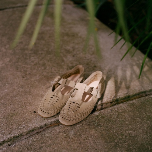 Achla Flats, wheat velvet | Balagan Studio