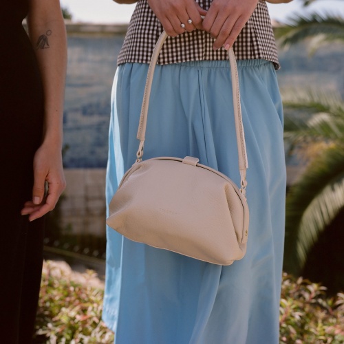 Hug Bag M, cream | Balagan Studio