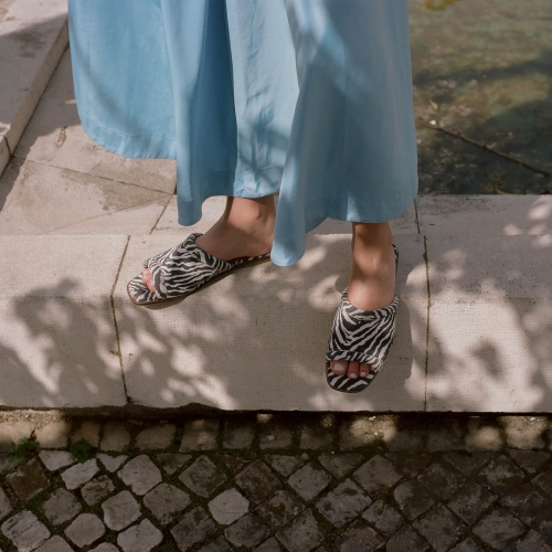 Karit klapki, zebra welur | Balagan Studio