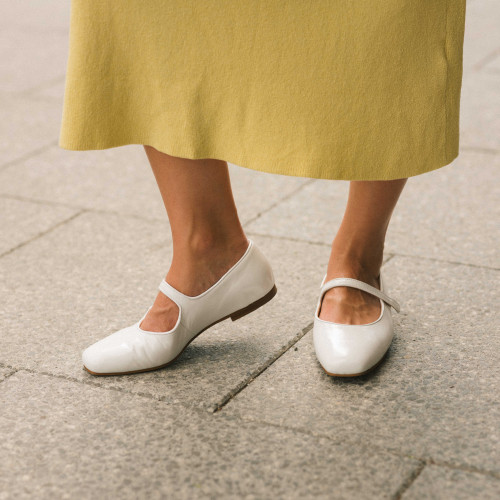 Pass Ballerina, glossy white | Balagan Studio