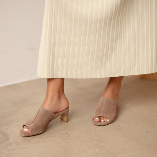 Ginaa slides, marrone | Balagan Studio