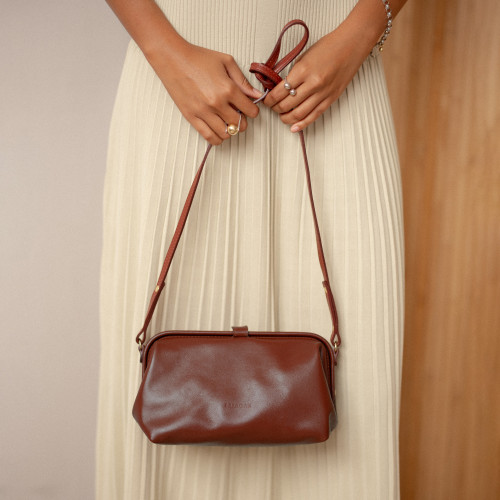 Rofe Bag M, chestnut | Balagan Studio