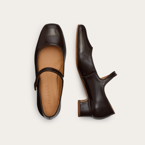 Dora Low Heels, glossy brown | Balagan Studio