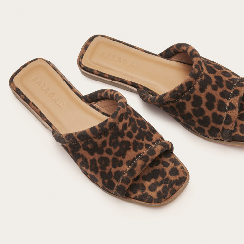 Karit slides, pattern velvet | Balagan Studio