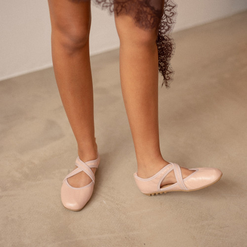 Serena Ballerina, light pink | Balagan Studio