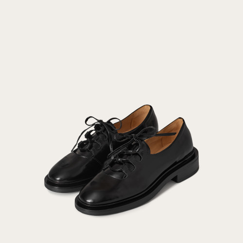 Niki Flats, glossy black | Balagan Studio