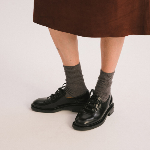 Niki półbuty, glossy black | Balagan Studio