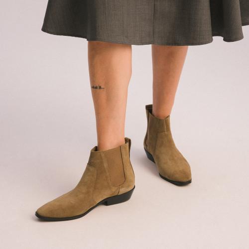 Sally botki, ziemisty welur | Balagan Studio