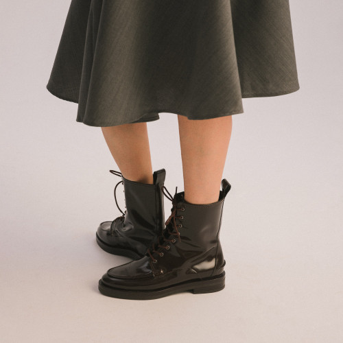 Georgia boots, glossy brown | Balagan Studio