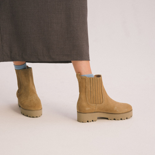 Trisha Boots, sand velvet | Balagan Studio