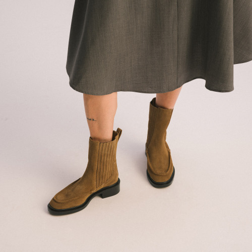 Piano Boots, soil velvet | Balagan Studio