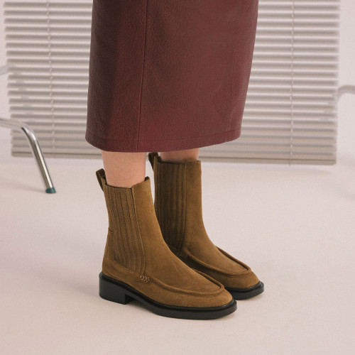 Piano Boots, soil velvet | Balagan Studio