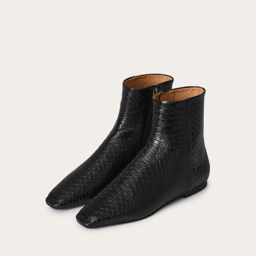 Toni Boots, black python pattern | Balagan Studio
