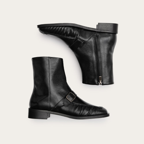 Umbria Boots, glossy black | Balagan Studio
