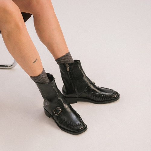 Umbria Boots, glossy black | Balagan Studio