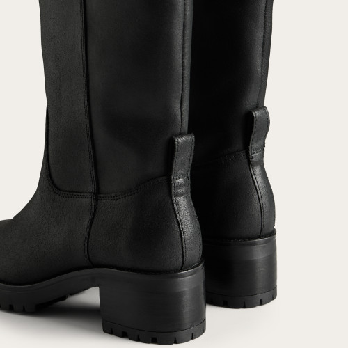 Ikar Boots, waxed black  I  Balagan Studio