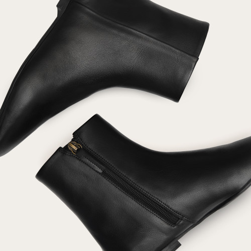 Toni Boots, black | Balagan Studio