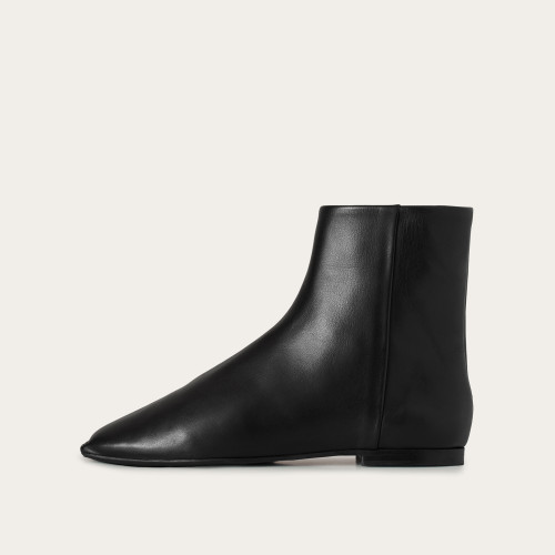 Toni Boots, black | Balagan Studio