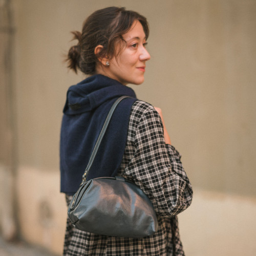 Hug Bag M, dark grey | Balagan Studio