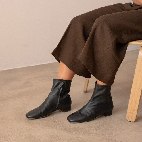 Gia Boots, black| Balagan Studio