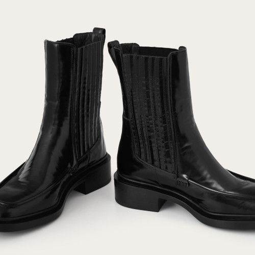 Piano Boots, glossy black | Balagan Studio