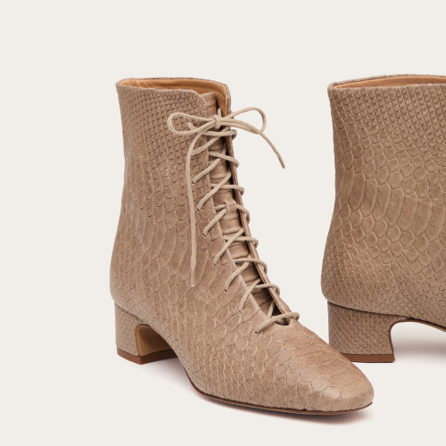 Victoria Boots, beige croco | Balagan Studio
