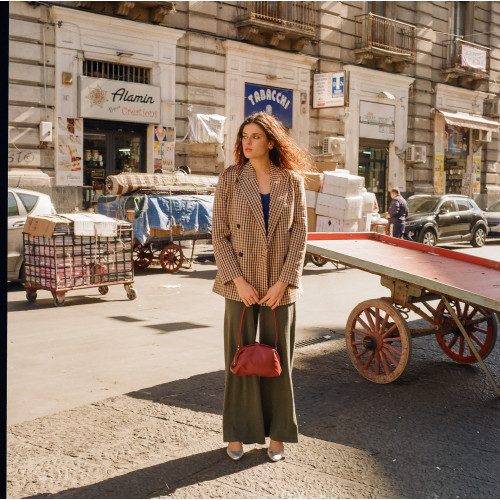 Hug Bag M, claret | Balagan Studio