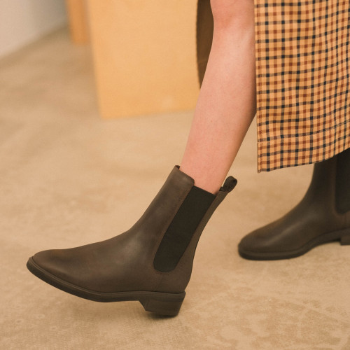 Arava Chelsea Boots, waxed bronze OUTLET | Balagan Studio