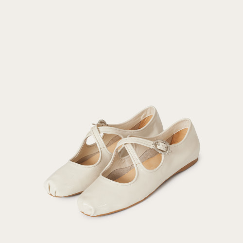 Doris Ballerina, cream gloss | Balagan Studio