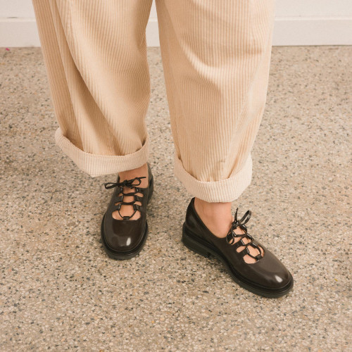 Ruby Flats, glossy brown | Balagan Studio