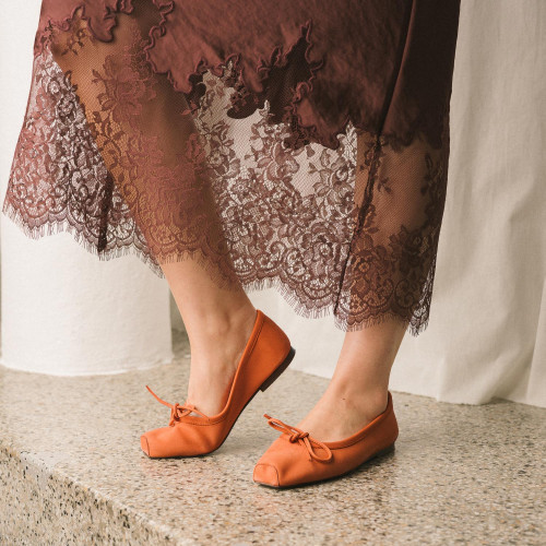 Prima Ballerina, peach nubuck | Balagan Studio