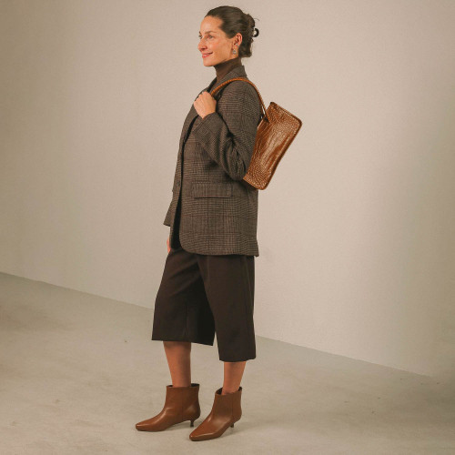 Baguette Bag M, caramel croco | Balagan Studio