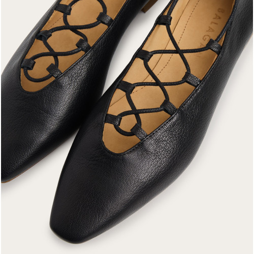 Cordia Ballerina, black | Balagan Studio