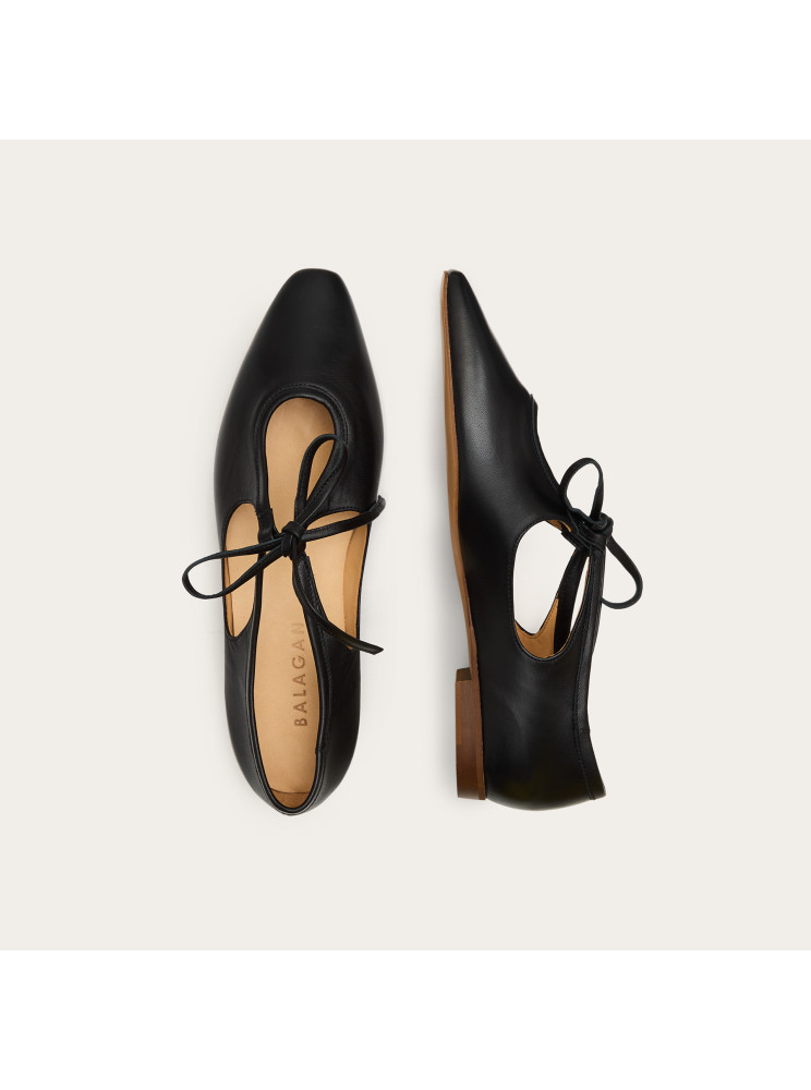 Isla Flats, black| Balagan Studio
