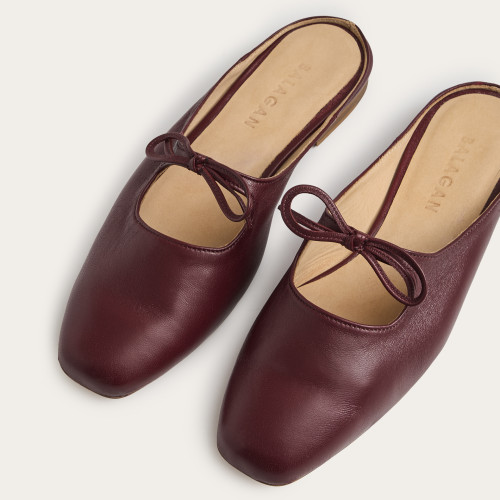 Arla Slides, claret | Balagan Studio
