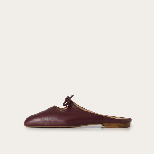 Arla Slides, claret | Balagan Studio