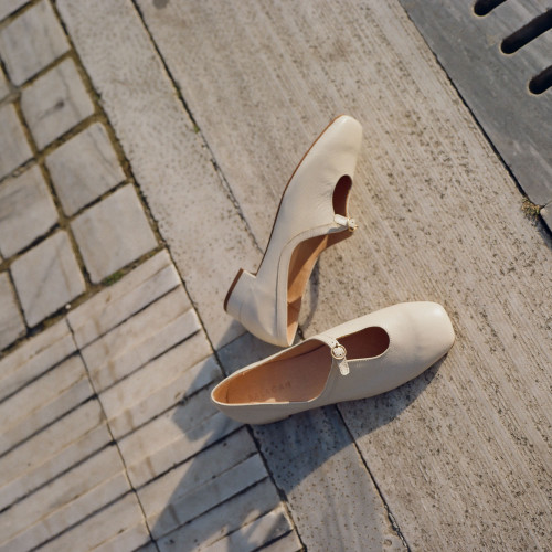 Circa Heels, cream | Balagan Studio
