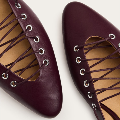 Linda Kitten Heel, burgundy | Balagan Studio