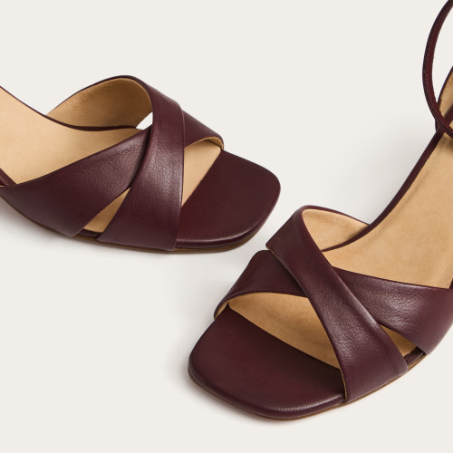 Shosh Sandals, claret | Balagan Studio