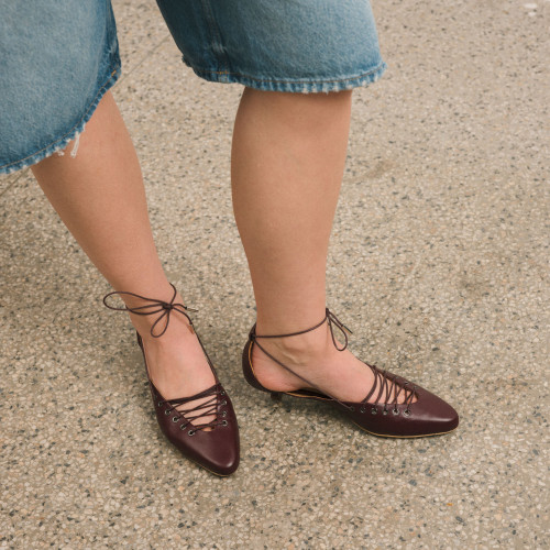 Linda Kitten Heel, burgundy | Balagan Studio